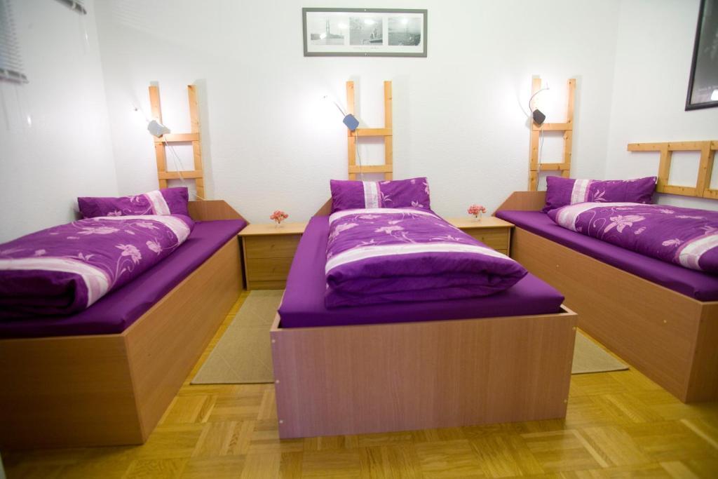 Zimmer Weiss Altenstädt Quarto foto